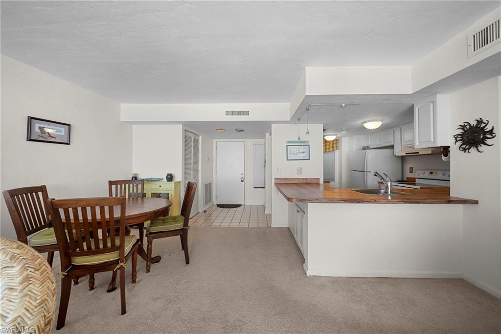 AMBASSADOR CONDO - Residential