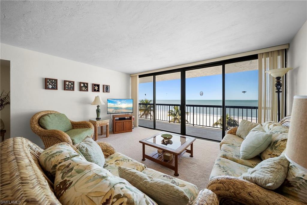 AMBASSADOR CONDO - Residential