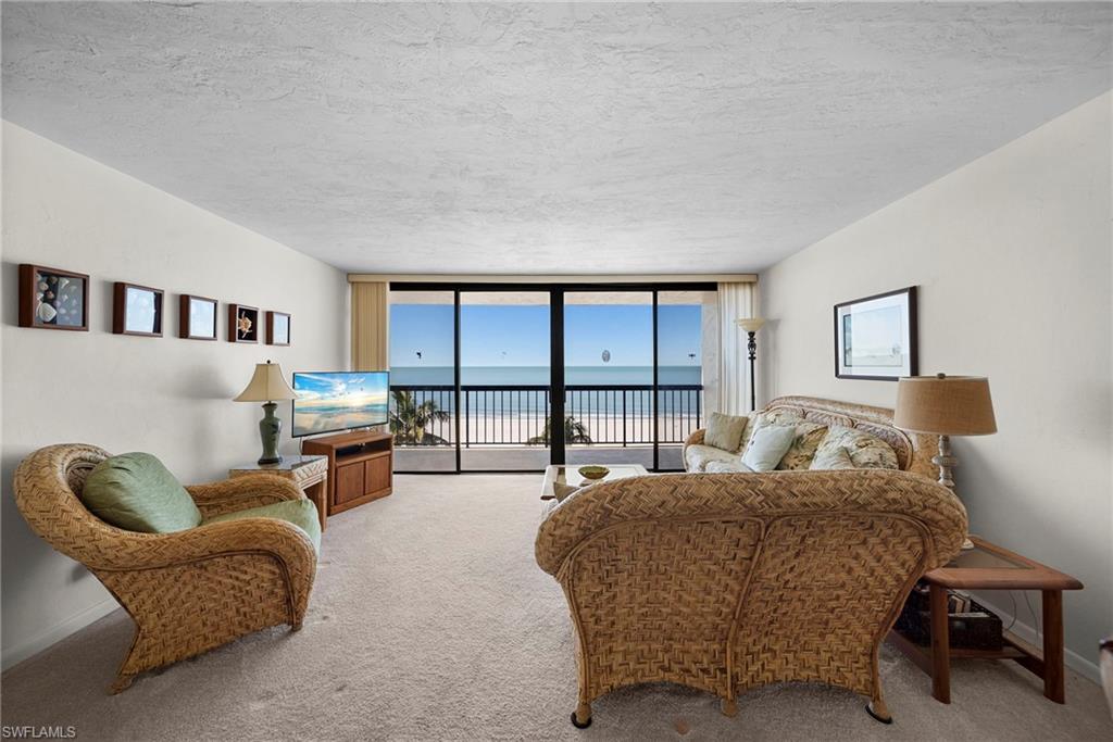 AMBASSADOR CONDO - Residential