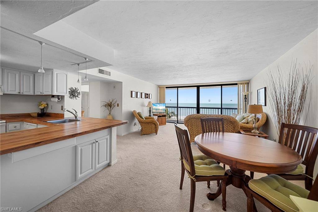 AMBASSADOR CONDO - Residential