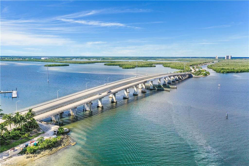 SOUTHWINDS APTS OF MARCO ISLAND - Residential