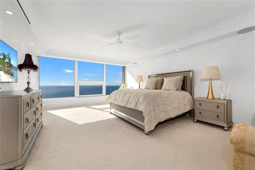 PARK PLAZA - Residential