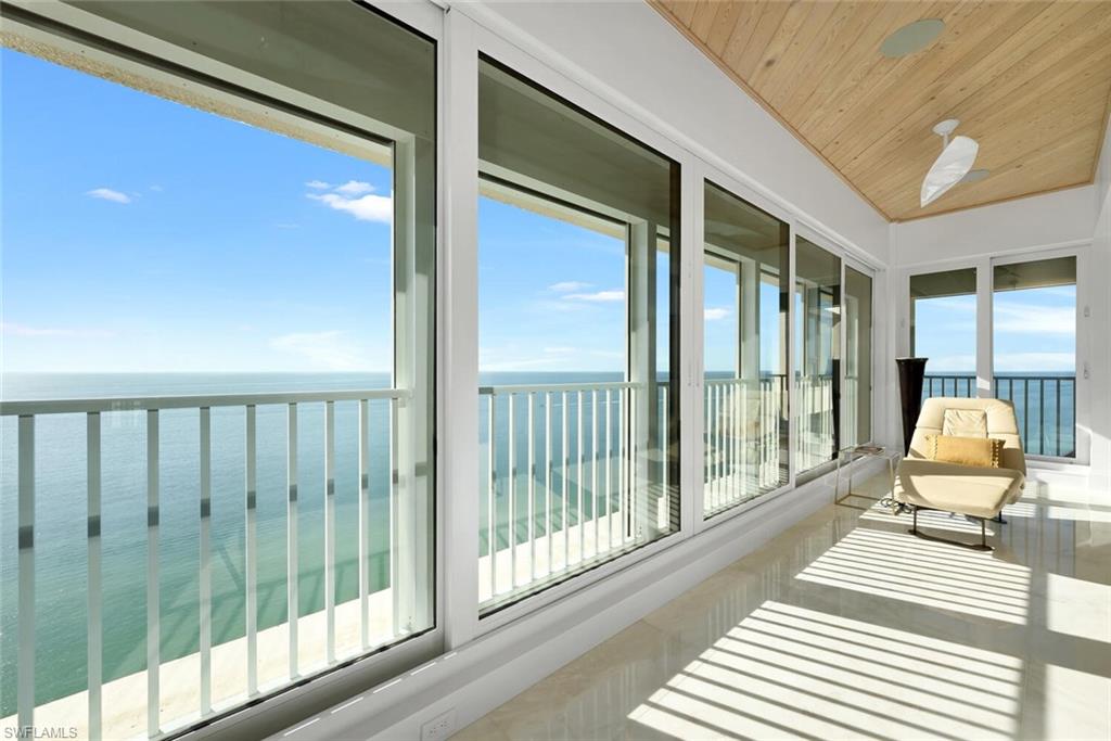 PARK PLAZA - Residential