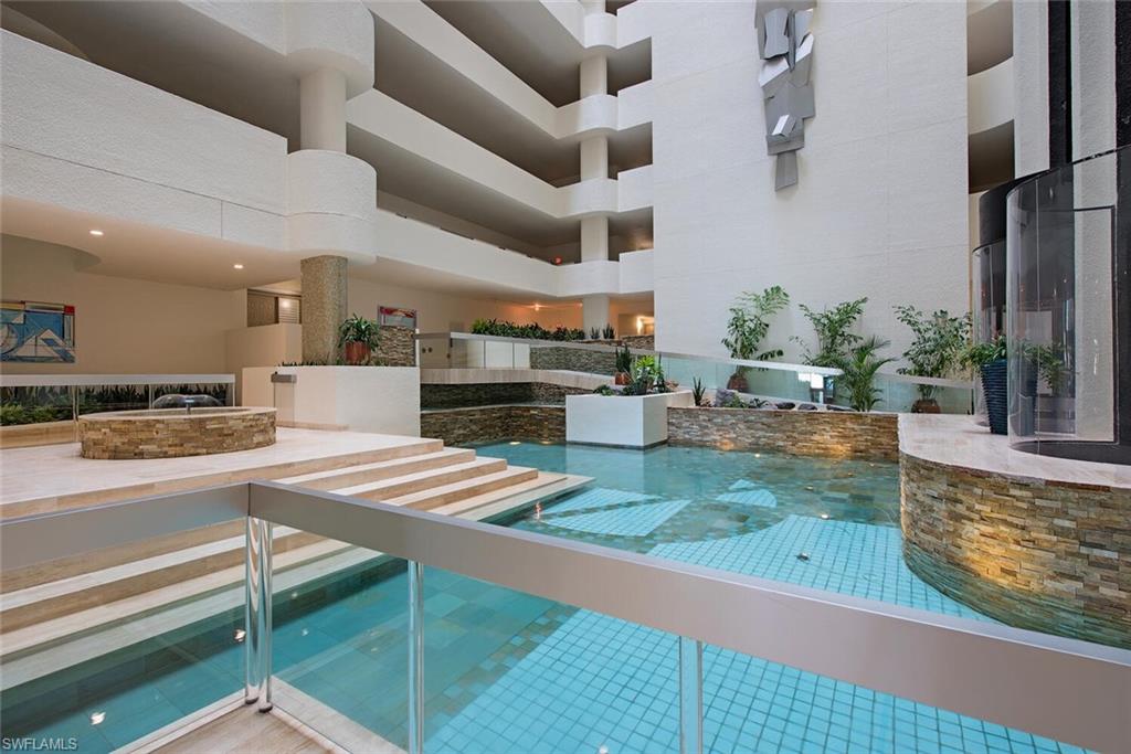 PARK PLAZA - Residential