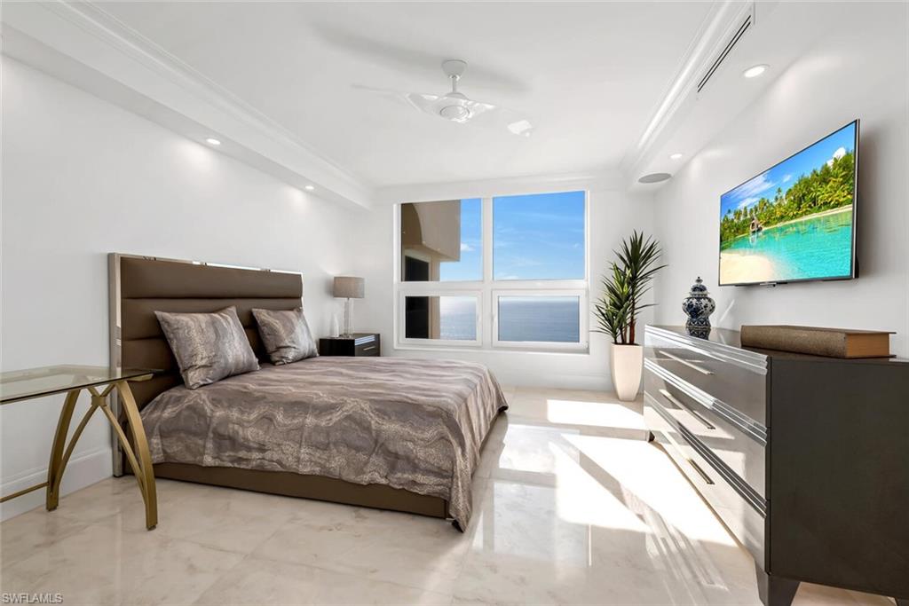 PARK PLAZA - Residential