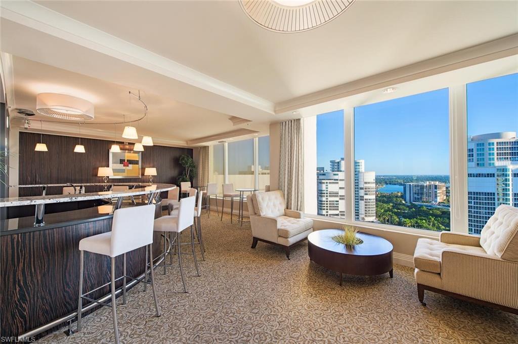 PARK PLAZA - Residential