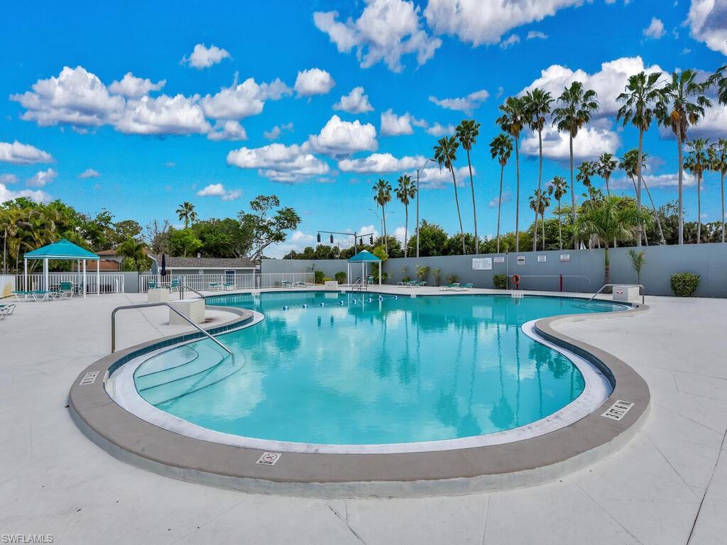 CALOOSA BAYVIEW - Residential