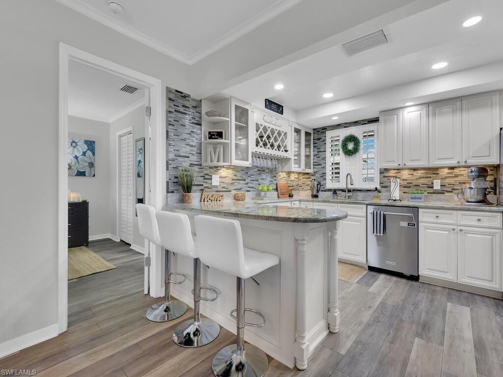 CALOOSA BAYVIEW - Residential