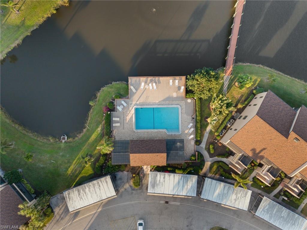 ADMIRALTY YACHT & RACQUET CLUB - Residential