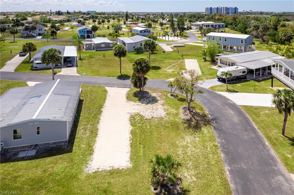 MCGREGOR MOBILE MANOR - Land