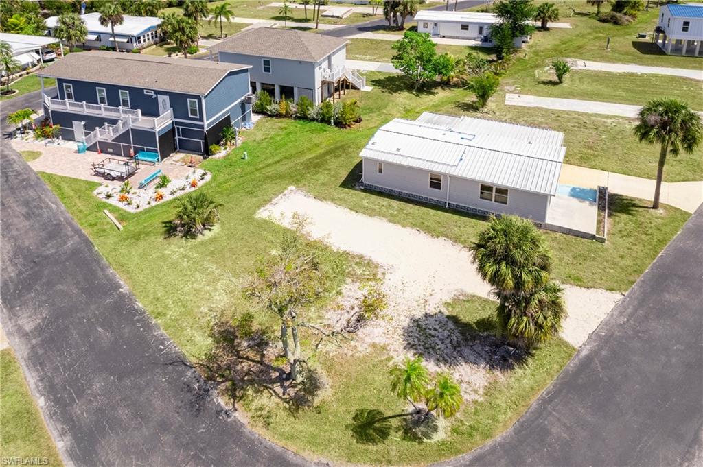 MCGREGOR MOBILE MANOR - Land