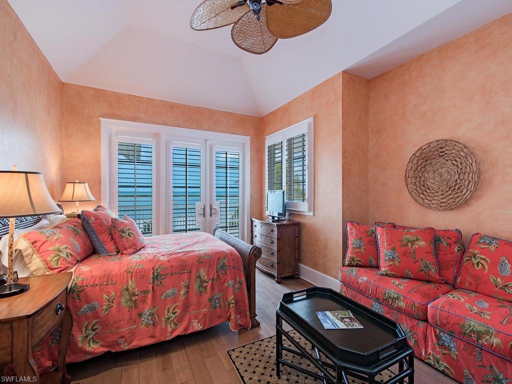 HIDEAWAY BEACH - Residential