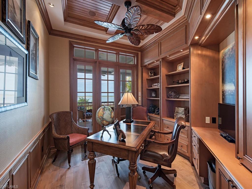 HIDEAWAY BEACH - Residential