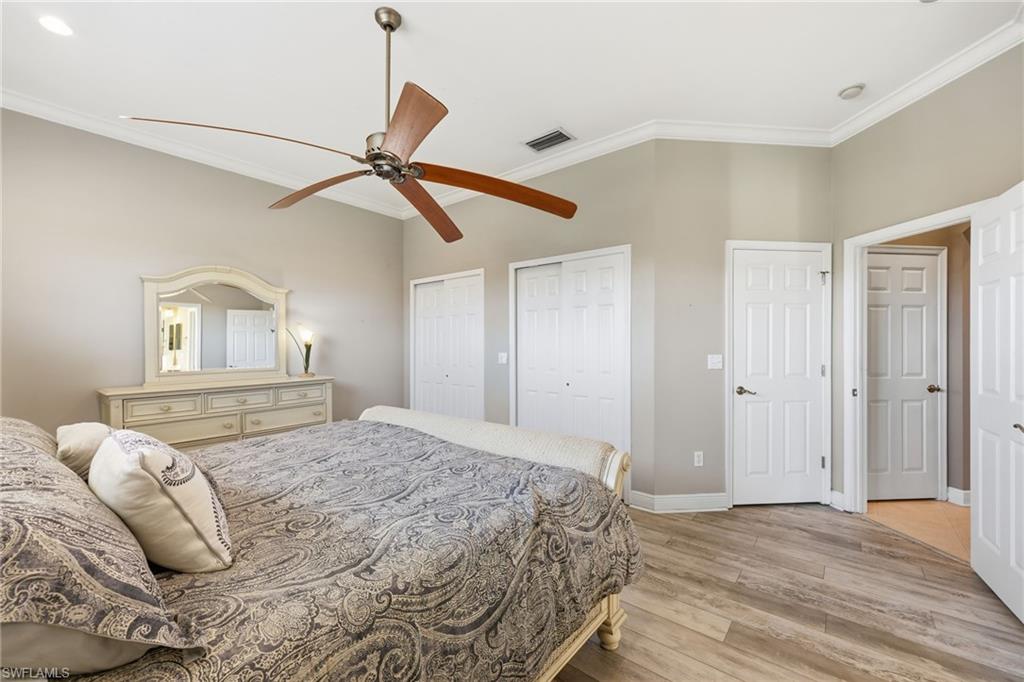 BELL TOWER PARK - Residential