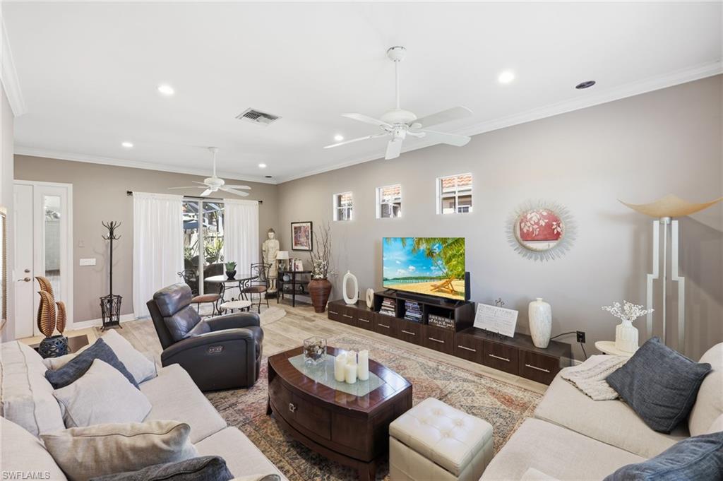 BELL TOWER PARK - Residential