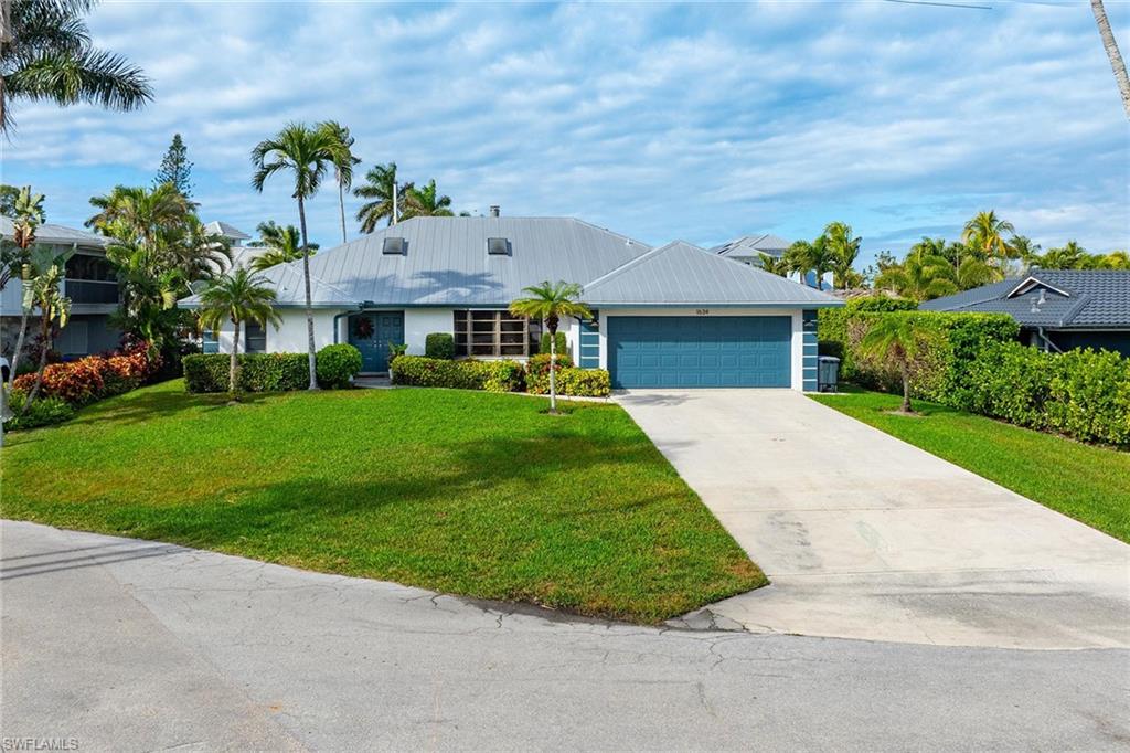 Photo of 1634 Bonita CT, NAPLES, FL 34102 (MLS # 225008366)