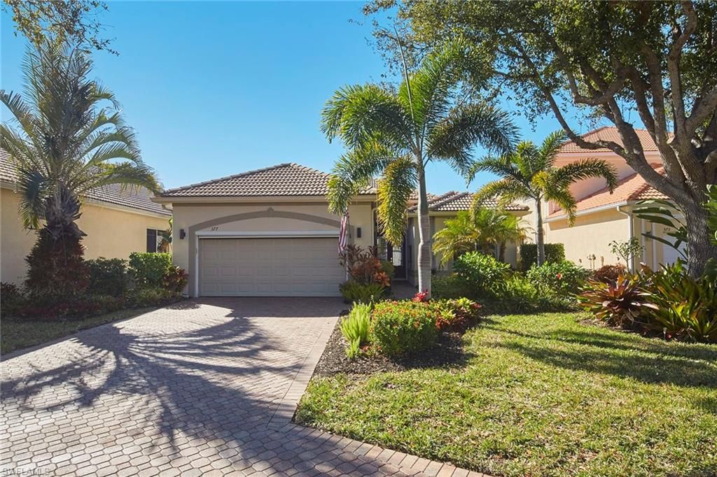 Photo of 377 Mallory CT, NAPLES, FL 34110 (MLS # 226005813)