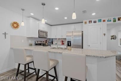 BAYSHORE COMMONS - Residential Lease