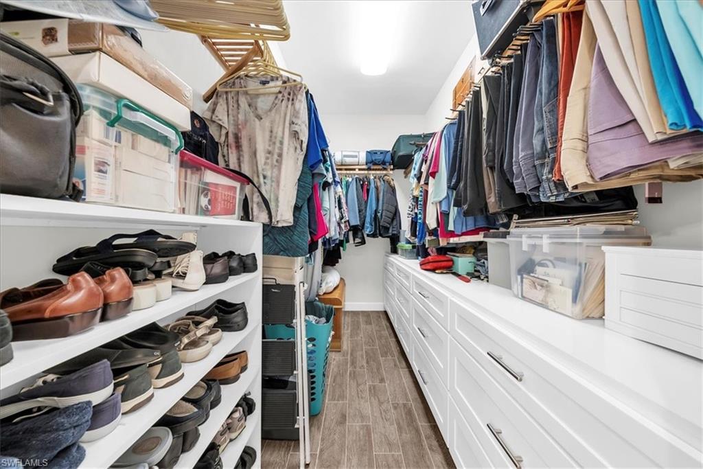 ISLES OF COLLIER PRESERVE - Residential