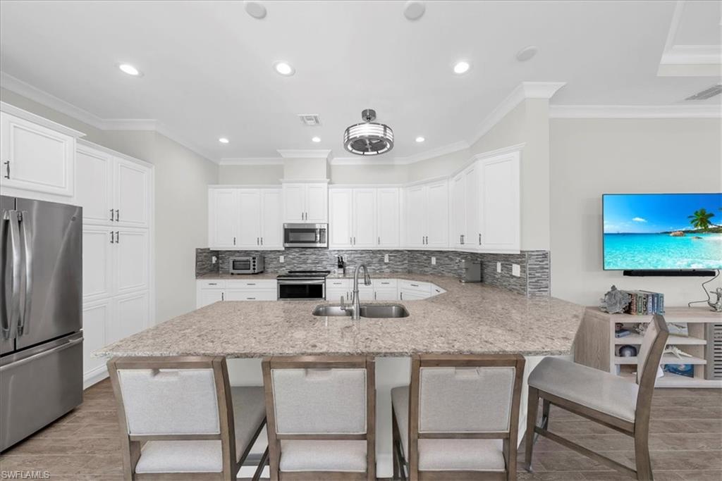 ISLES OF COLLIER PRESERVE - Residential