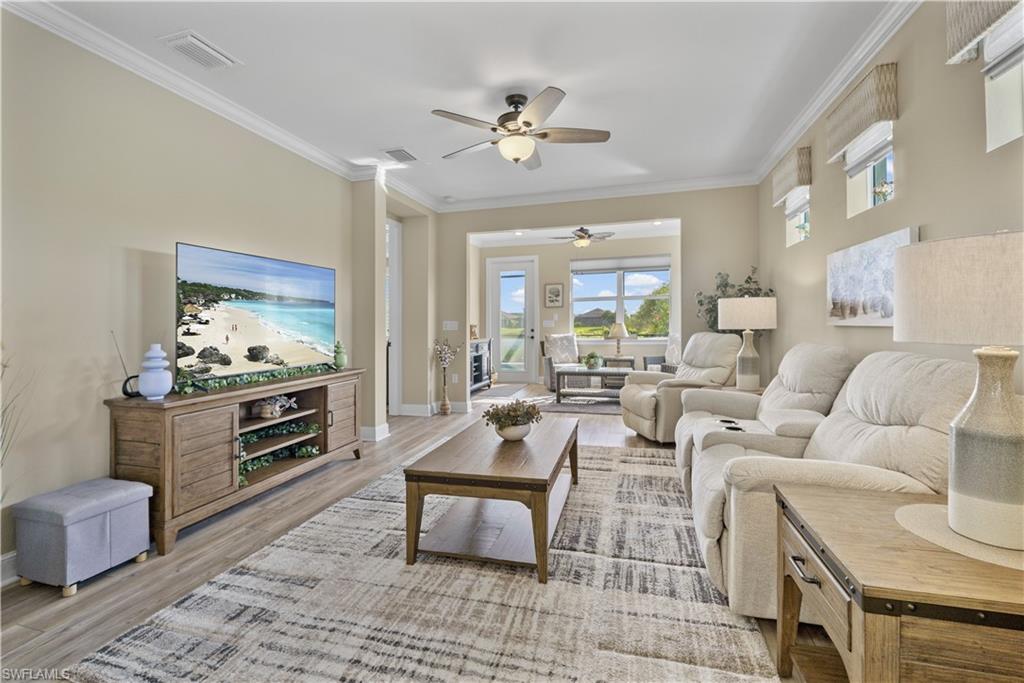 EDGEWATER - Residential