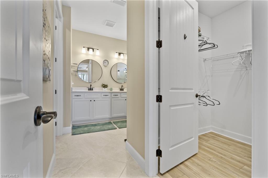 EDGEWATER - Residential