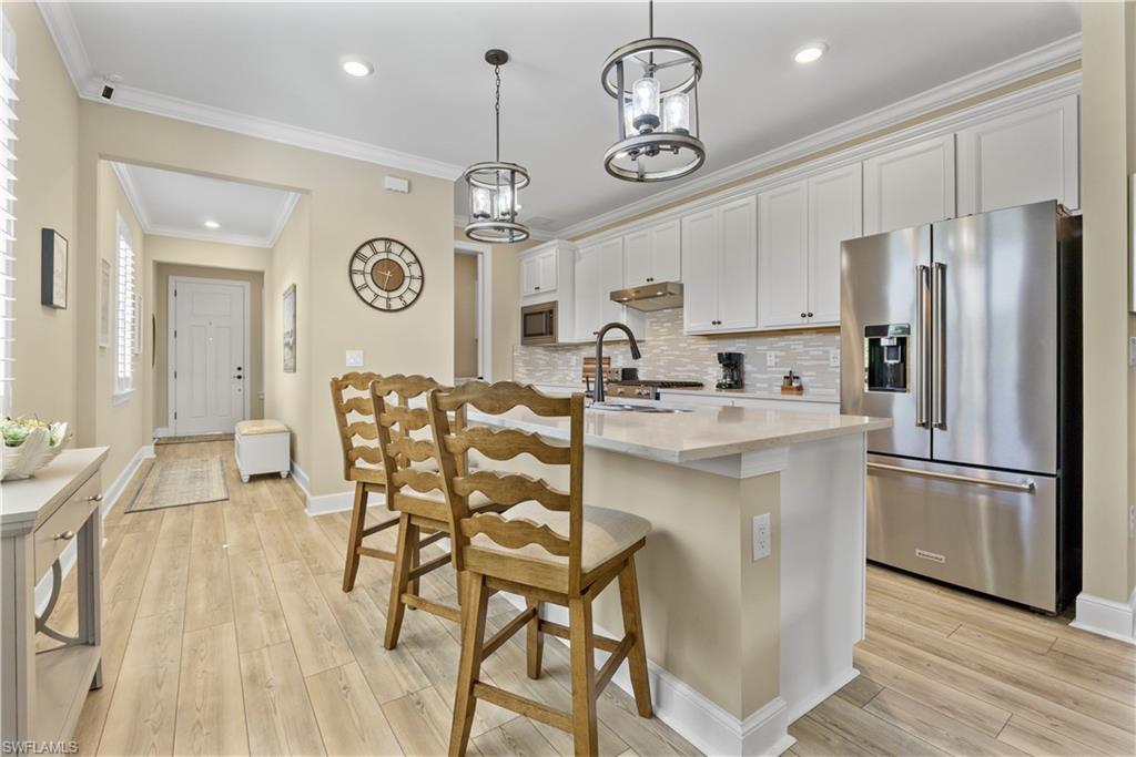 EDGEWATER - Residential