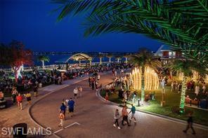 EDGEWATER - Residential