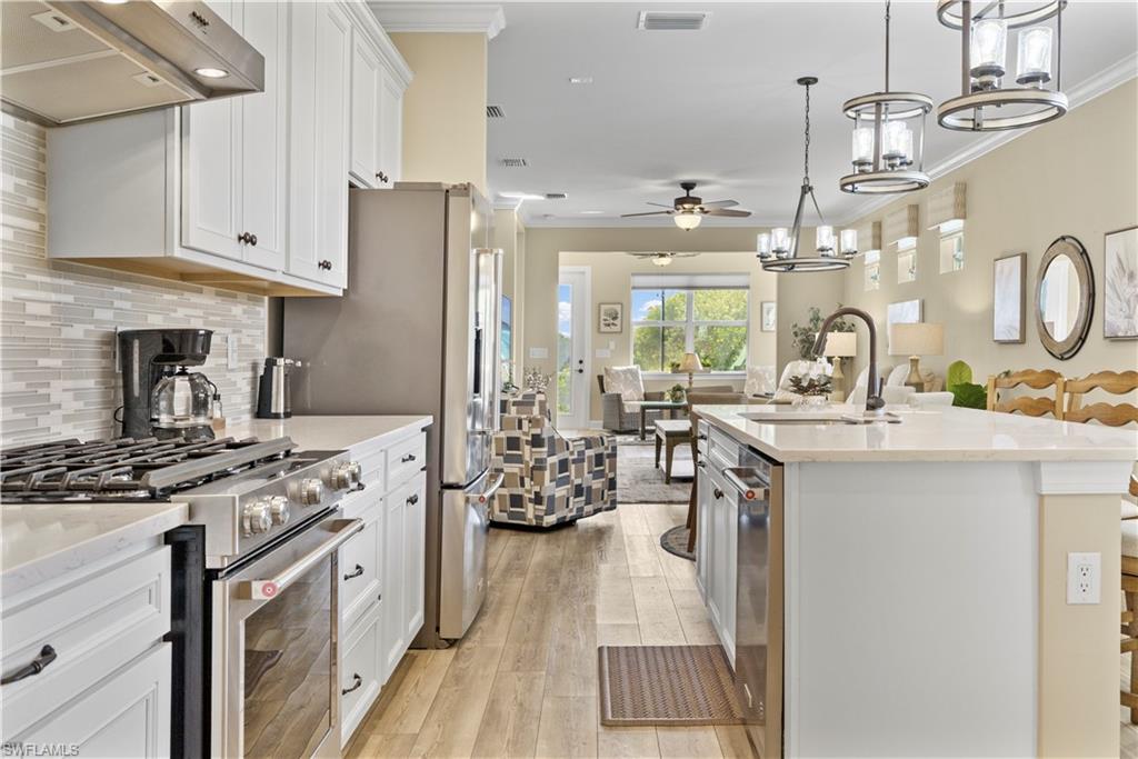 EDGEWATER - Residential