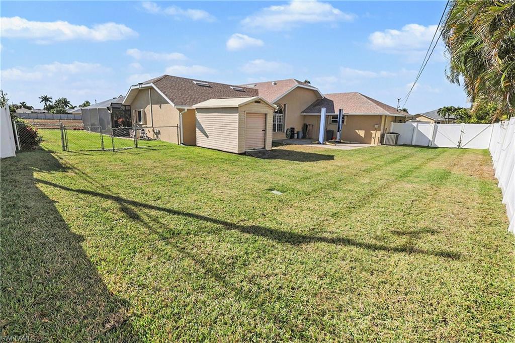 CAPE CORAL - Residential