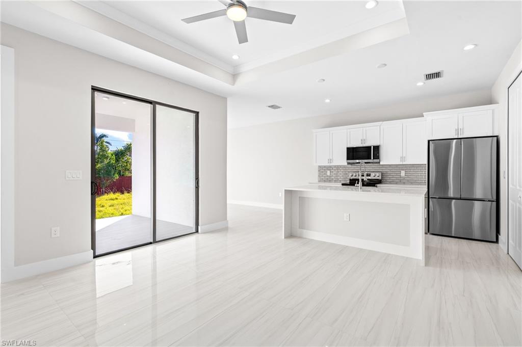 GOLDEN GATE CITY - Residential Lease