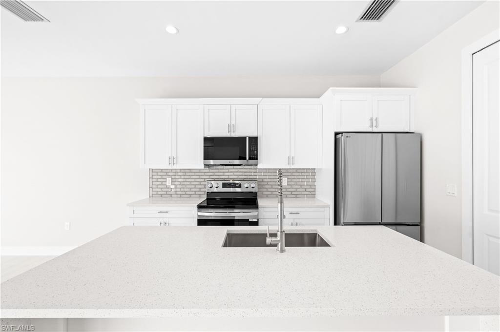 GOLDEN GATE CITY - Residential Lease