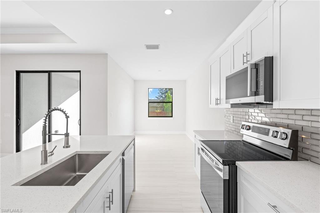 GOLDEN GATE CITY - Residential Lease