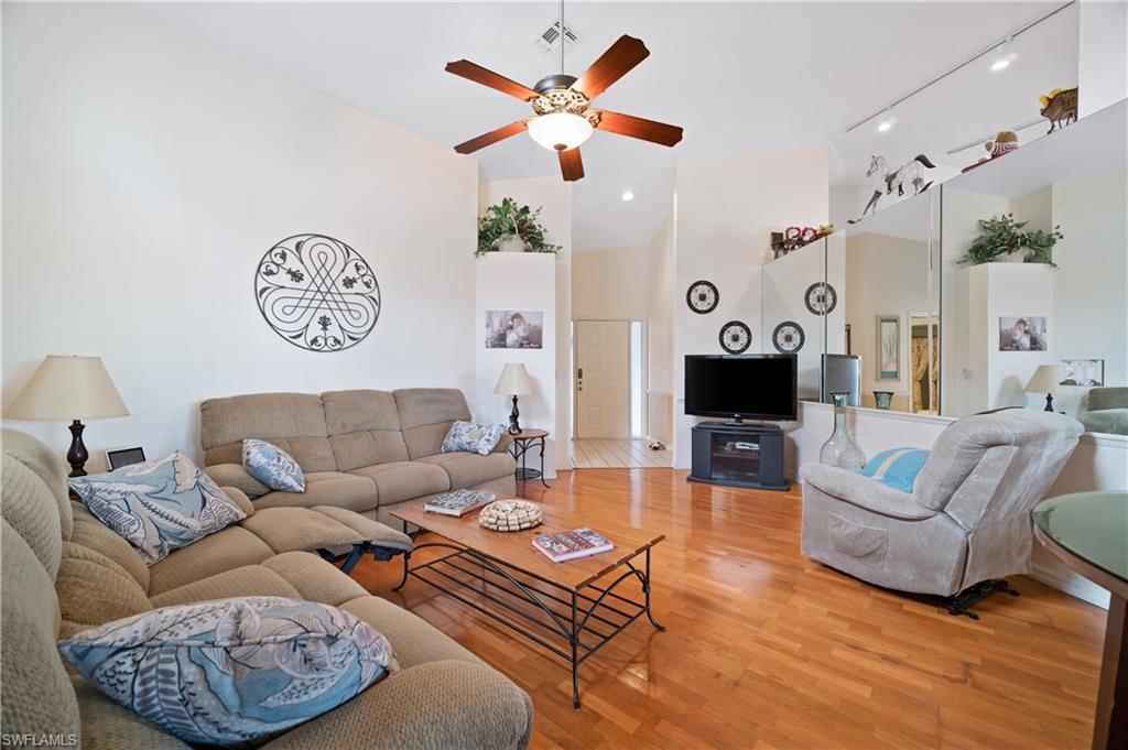 COUNTRYSIDE - Residential