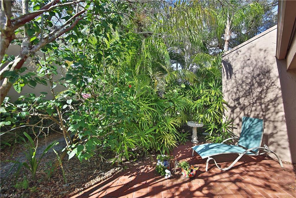 LONGBOAT VILLAGE - Residential