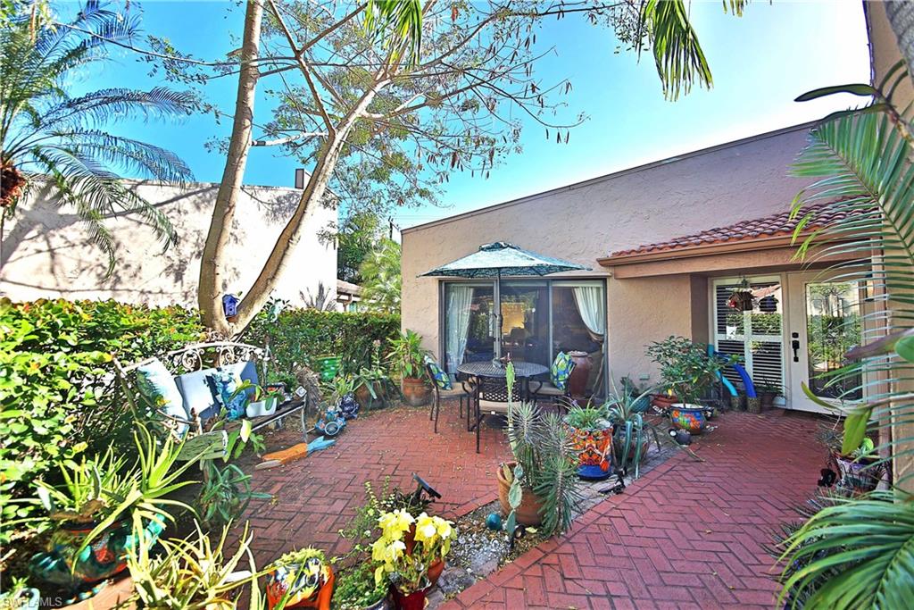 LONGBOAT VILLAGE - Residential