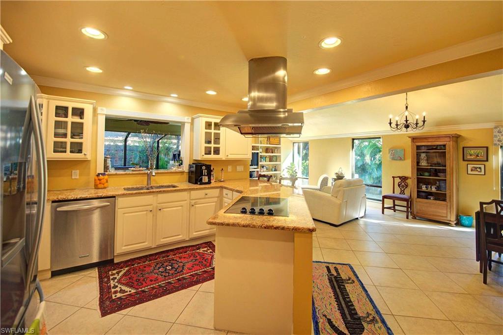 LONGBOAT VILLAGE - Residential