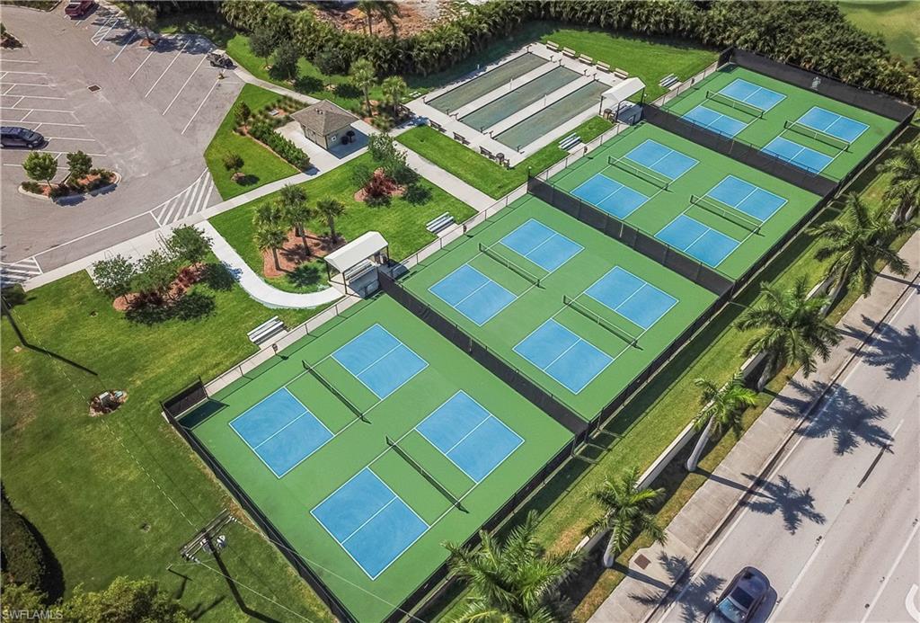 LONGBOAT VILLAGE - Residential