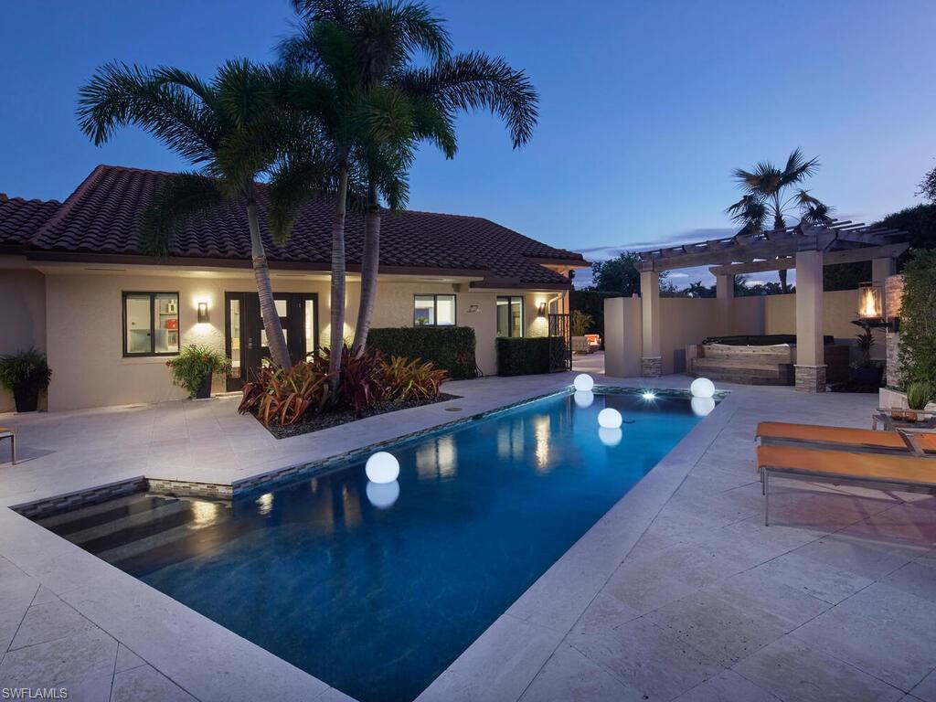 6817 Sand Pointe CIR 4