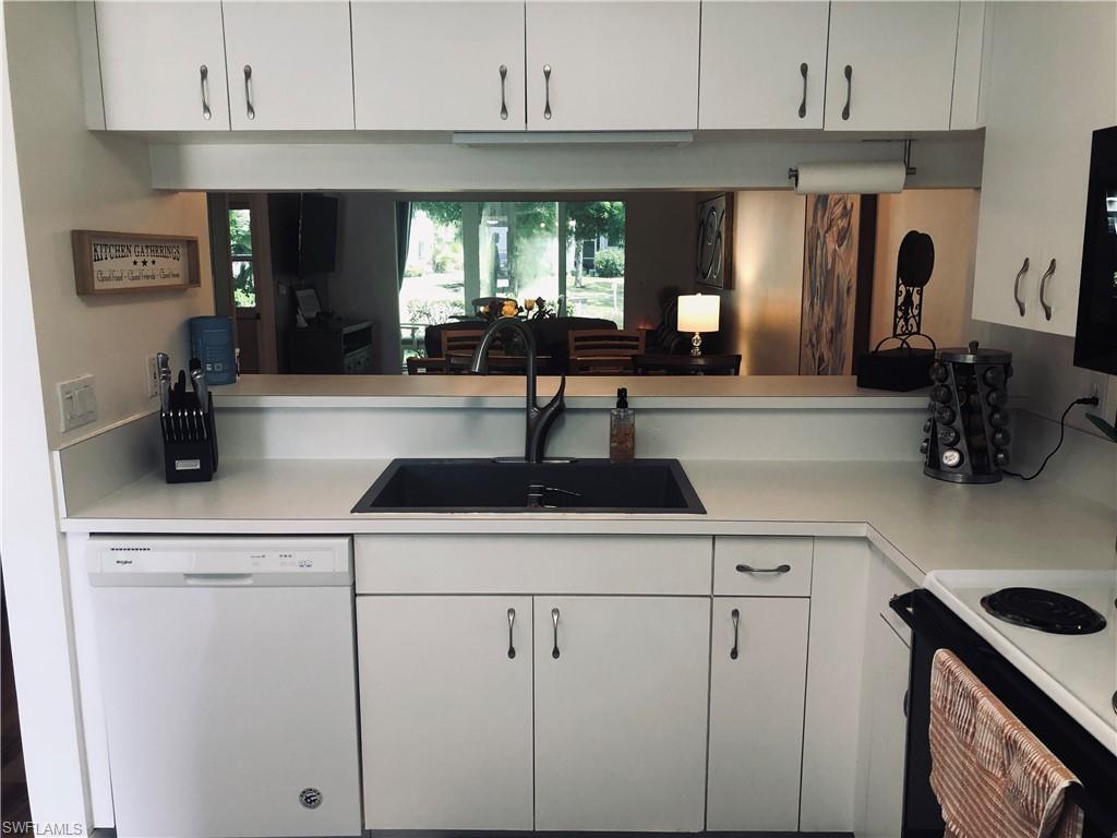 SUMMERLIN TRACE CONDO - Residential