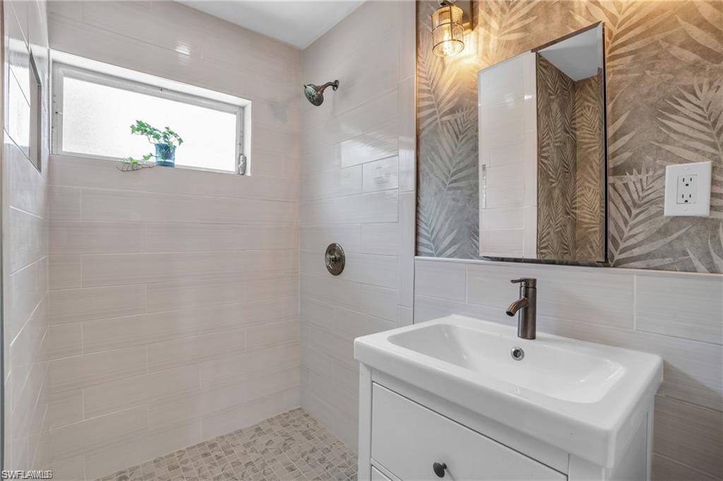 RIVERS EDGE - Residential