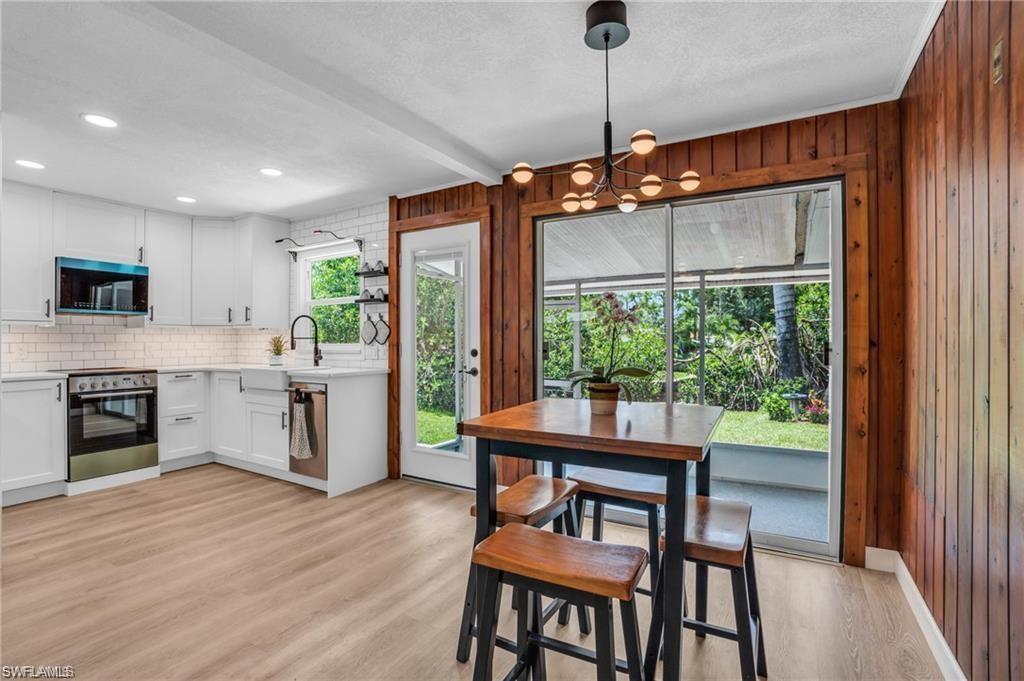 RIVERS EDGE - Residential