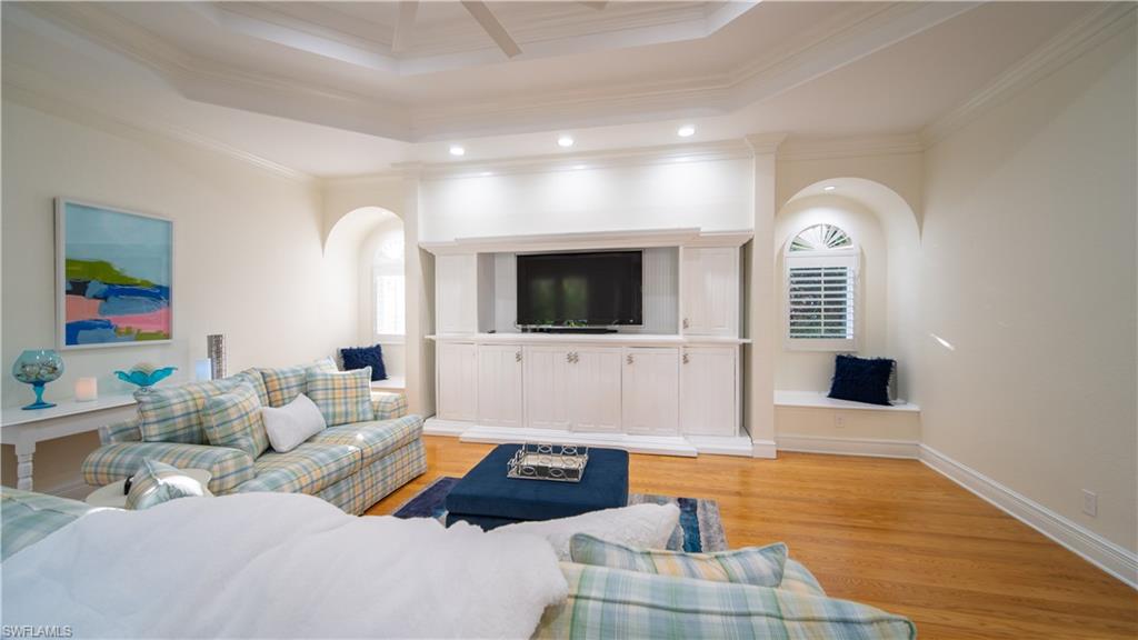 OLDE NAPLES - Residential