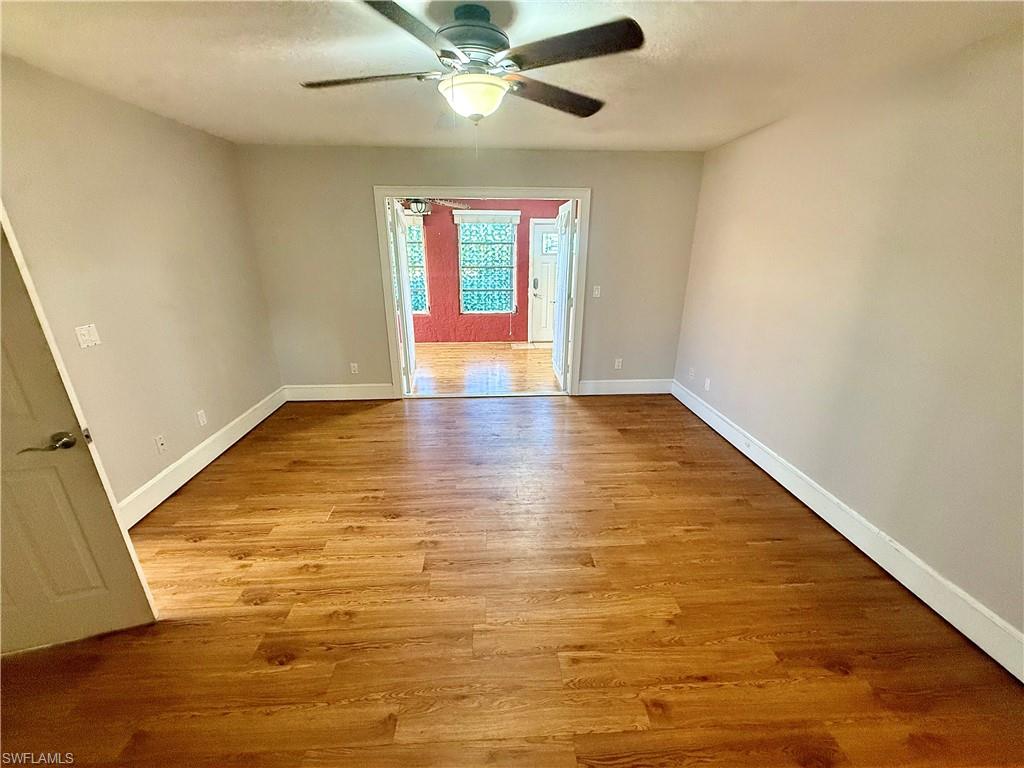 SANDY HOLLOW - Residential