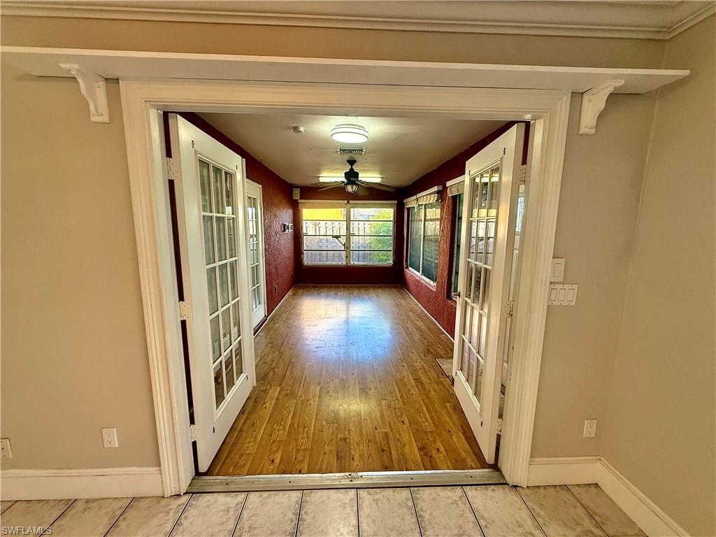 SANDY HOLLOW - Residential