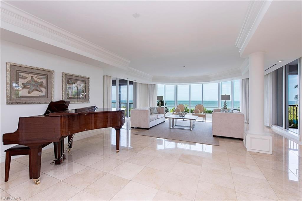 WINDSOR AT BAY COLONY - Residential