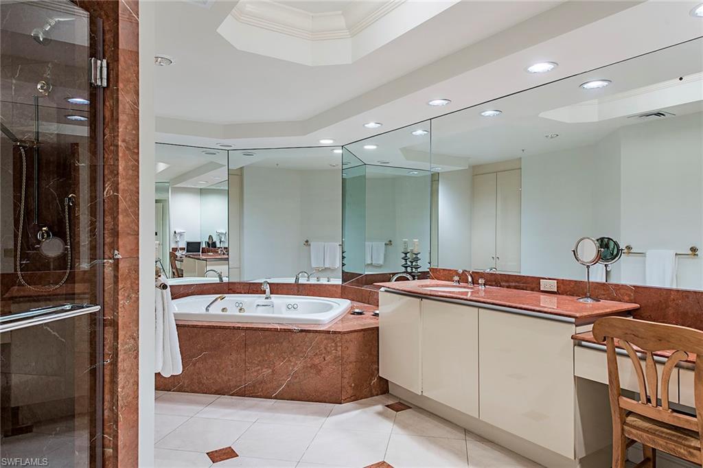 WINDSOR AT BAY COLONY - Residential