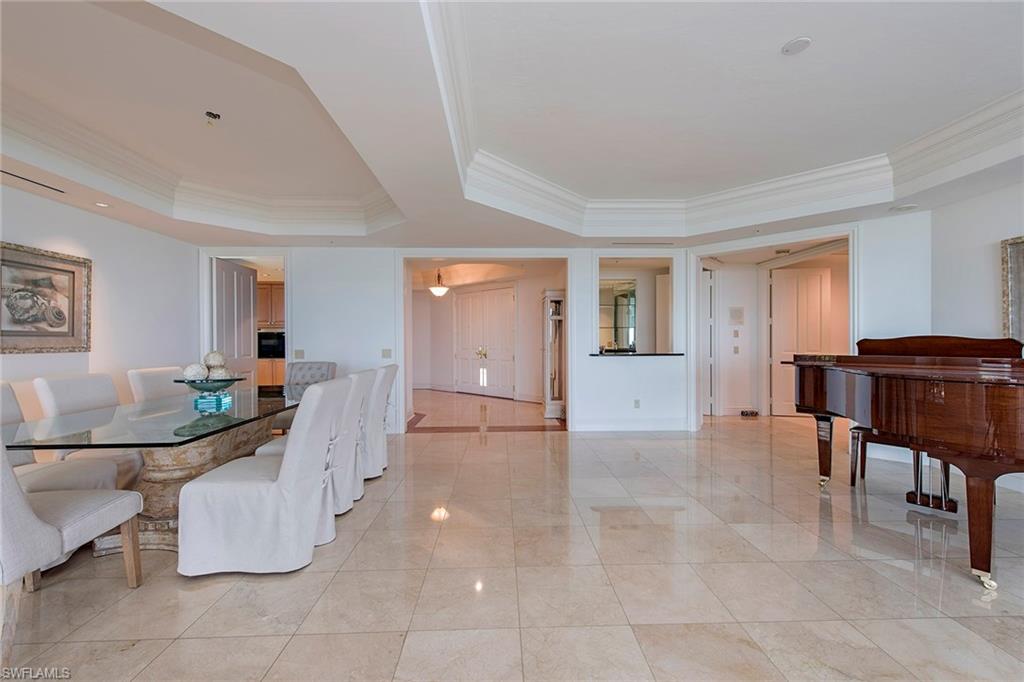 WINDSOR AT BAY COLONY - Residential