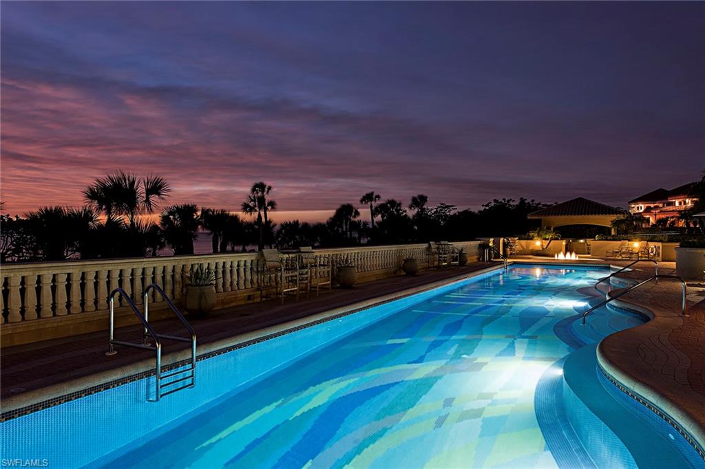 WINDSOR AT BAY COLONY - Residential