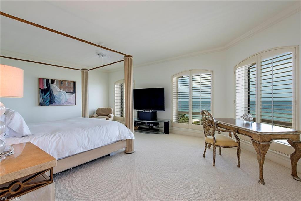 WINDSOR AT BAY COLONY - Residential